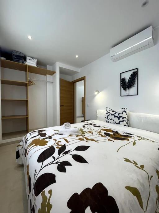 אמפוריבראבה Belle Villa Contemporaine Piscine Privee מראה חיצוני תמונה