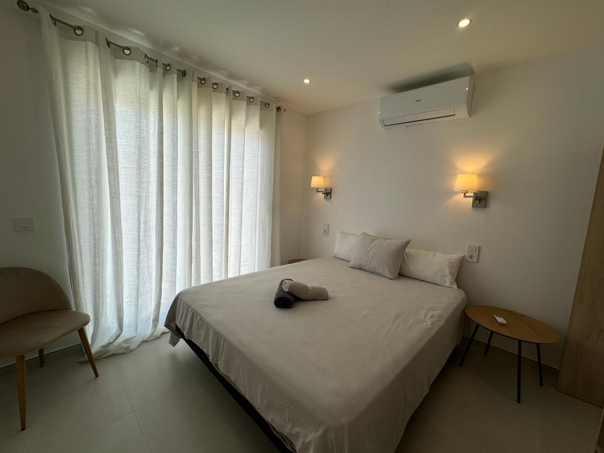אמפוריבראבה Belle Villa Contemporaine Piscine Privee מראה חיצוני תמונה