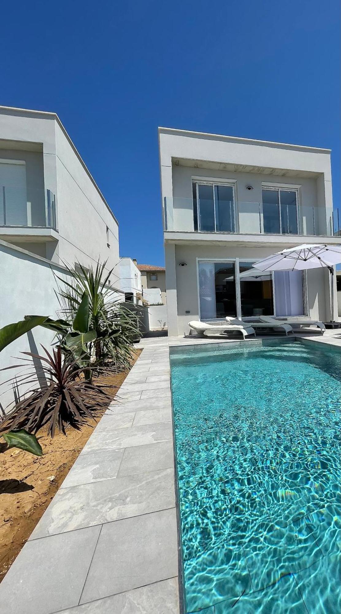 אמפוריבראבה Belle Villa Contemporaine Piscine Privee מראה חיצוני תמונה