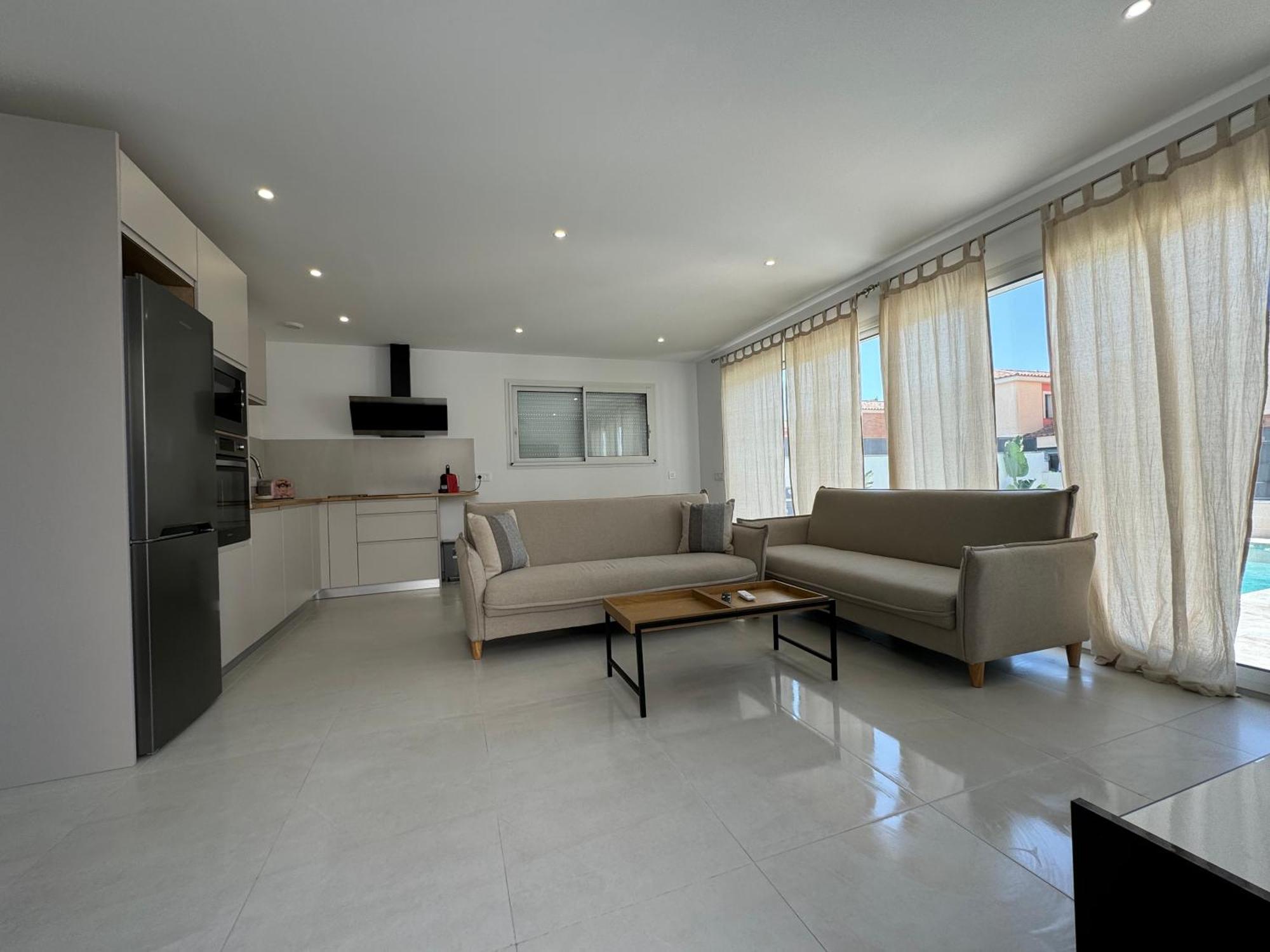 אמפוריבראבה Belle Villa Contemporaine Piscine Privee מראה חיצוני תמונה